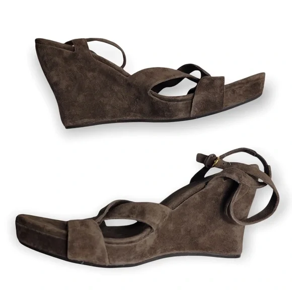 NWOT UGG Arianna Suede Wedge Sandals - Picture 9 of 9